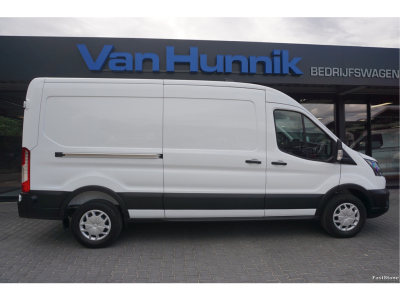 47981922-ford-transit-5