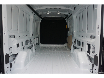 47981922-ford-transit-8