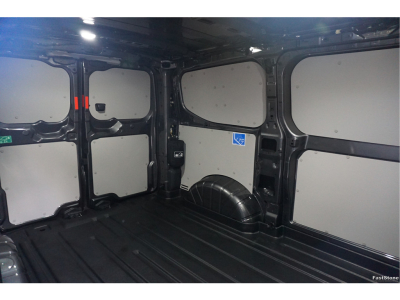 48124989-ford-transit-custom-9