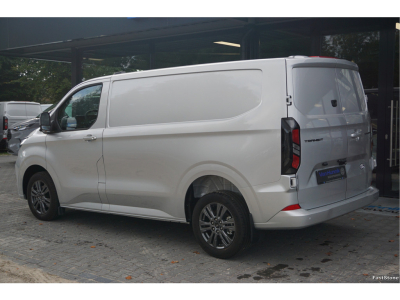 48287273-ford-transit-custom-3