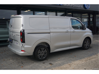 48287273-ford-transit-custom-4