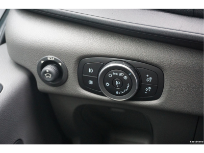 48400589-ford-transit-16