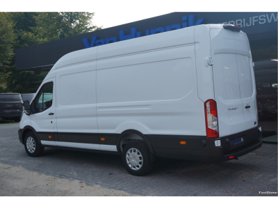 48400614-ford-transit-3