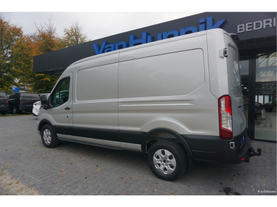 48909987-ford-transit-3