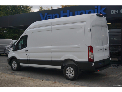 48947727-ford-transit-3