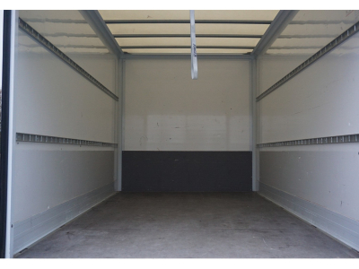 49309816-peugeot-boxer-7