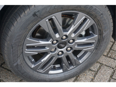 49620723-ford-transit-custom-21