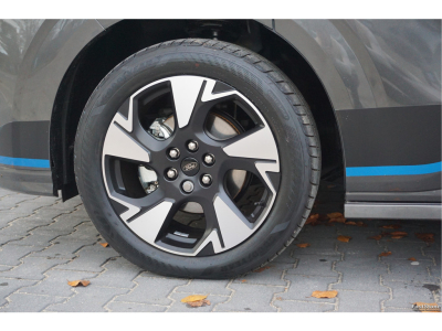 49642958-ford-transit-custom-18