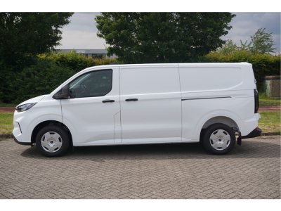 50594693-ford-transit-custom-2