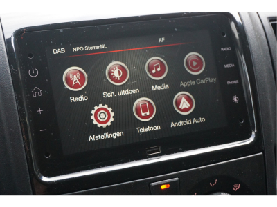 51046774-peugeot-boxer-12