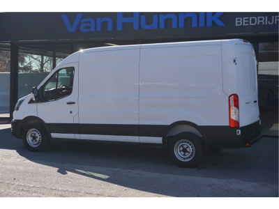 52166685-ford-transit-3