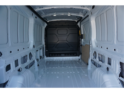 52166685-ford-transit-7