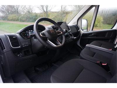 52176868-citroen-jumper-9