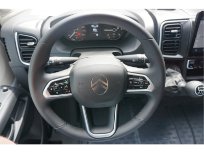52177278-citroen-jumper-11