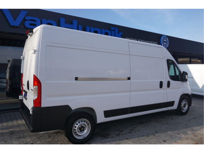 52177278-citroen-jumper-4