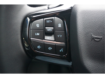 52369812-ford-transit-custom-13