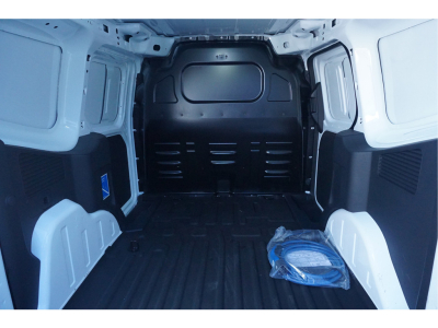 53308723-ford-transit-courier-7