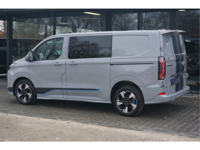 54934719-ford-transit-custom-3