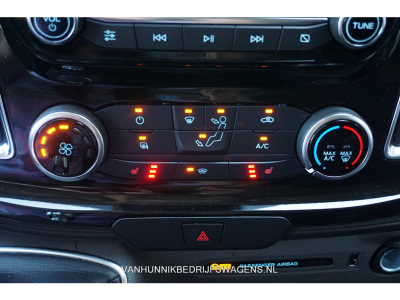 56015082-ford-transit-custom-16