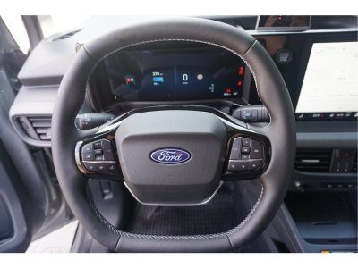 56421827-ford-transit-courier-9