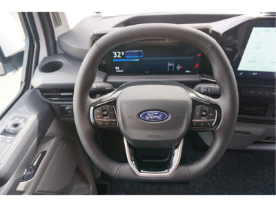 57318184-ford-e-transit-custom-11